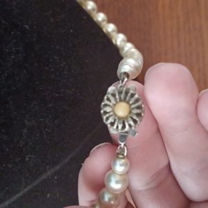 Sara cov set of vintage pearls great shape